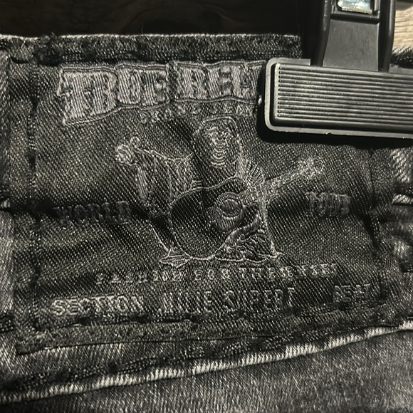 True Religion washed blk distressed jeans - Picture 4 of 15